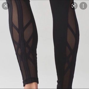 Lululemon mesh back leggings